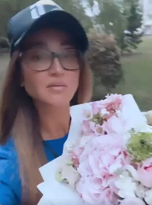 Ольга Бузова вышла на прогулку Ольга Бузова вышла на прогулку