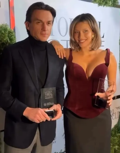 Влад Топалов и Регина Тодоренко на премии Влад Топалов и Регина Тодоренко на премии