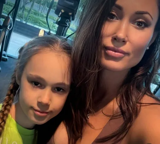 10-летняя дочь Елены Товстик встретила юбилей без отца