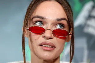 «Мода на выглядывающие трусики»: Алена Водонаева совершила провокацию у виселицы «Мода на выглядывающие трусики»: Алена Водонаева совершила провокацию у виселицы