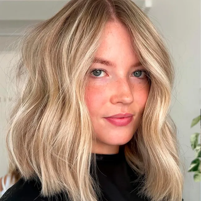 Как работают осветляющие спреи для волос и помогают ли они стать блондинкой