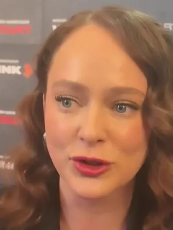 Нажми и смотри