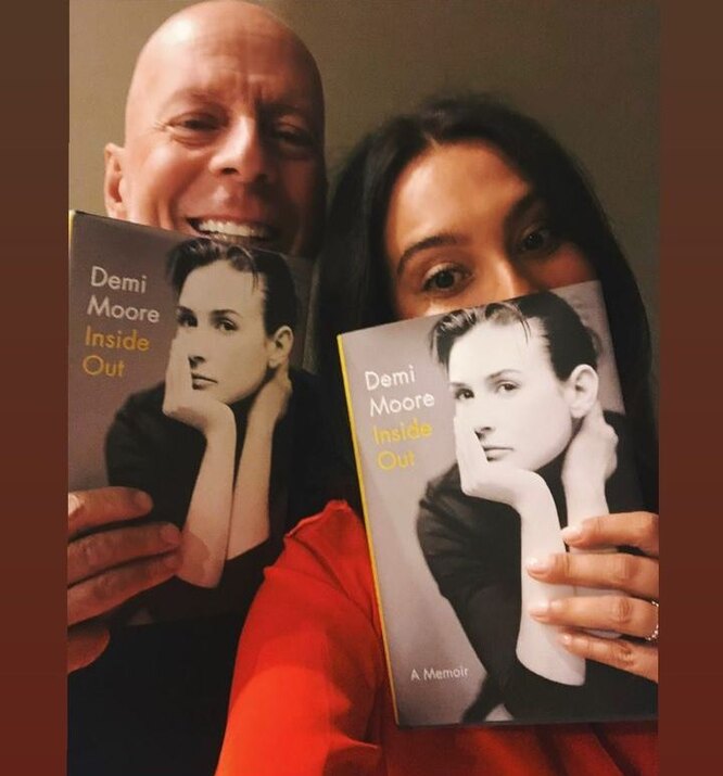 Біздің порнографтар өздері түсіреді. Жалаңаш жас жезөкшелердің суреттері