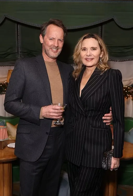 Ким Кэтролл вышла в свет с бойфрендом