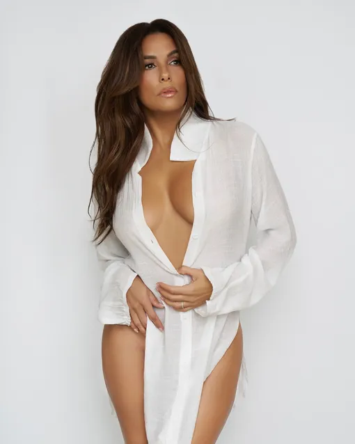 Ева Лонгория обнажилась в день 50-летия