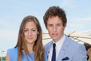 Эдди Редмейн и Ханна Бэгшоу сыграли свадьбу