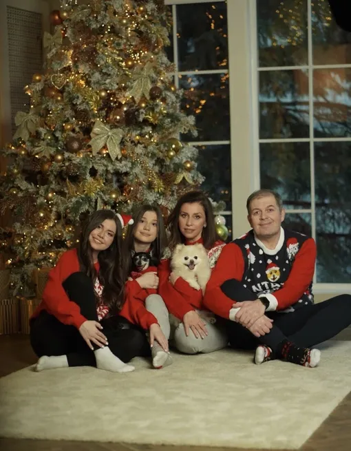 JALAGONIA с семьей