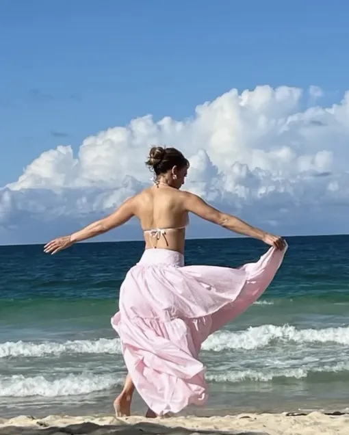 Дженнифер Лопес показала фигуру в бикини