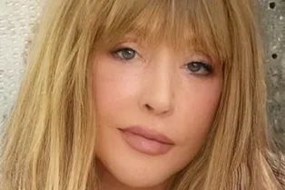 Алла Пугачева «разрешила весну» в Израиле и показала, как невероятно «помолодела» Алла Пугачева «разрешила весну» в Израиле и показала, как невероятно «помолодела»