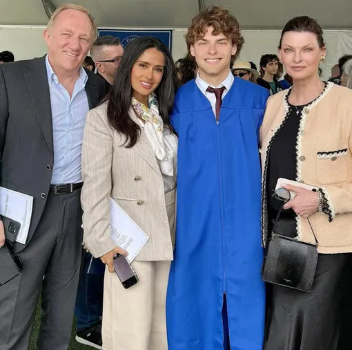 Франсуа-Анри Пино, Сальма Хайек, Августин и Линда Евангелиста Франсуа-Анри Пино, Сальма Хайек, Августин и Линда Евангелиста