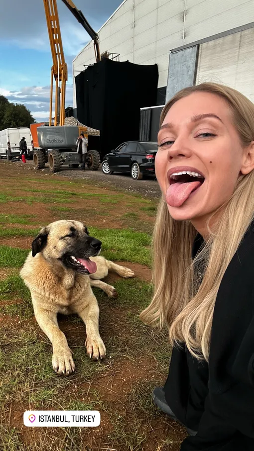 Кристина Асмус прилетела в Турцию Кристина Асмус прилетела в Турцию