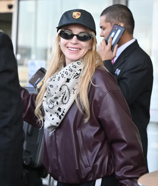 Линдси Лохан вернулась домой