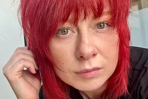 «Я выбрала не зеленый, а красный»: Юлия Савичева кардинально сменила имидж «Я выбрала не зеленый, а красный»: Юлия Савичева кардинально сменила имидж
