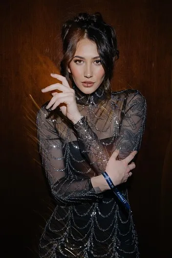 Лиза Rush Лиза Rush