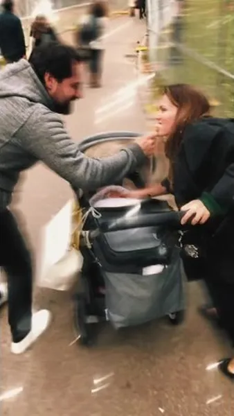 Нажми и смотри