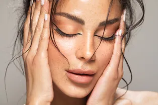 Подводка не подведет: 9 продуктов, которым не страшны жара, пот, слезы и купание Подводка не подведет: 9 продуктов, которым не страшны жара, пот, слезы и купание