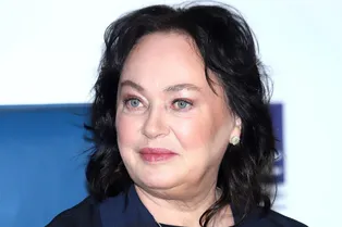 «Не надо меня позорить. Я как серый снеговик»: Лариса Гузеева обругала коллег на съемках «Давай поженимся!» «Не надо меня позорить. Я как серый снеговик»: Лариса Гузеева обругала коллег на съемках «Давай поженимся!»