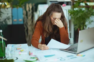 Когда долги мужа становятся твоими: 5 ситуаций, о которых ты не знаешь