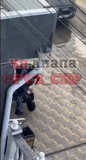 Нажми и смотри