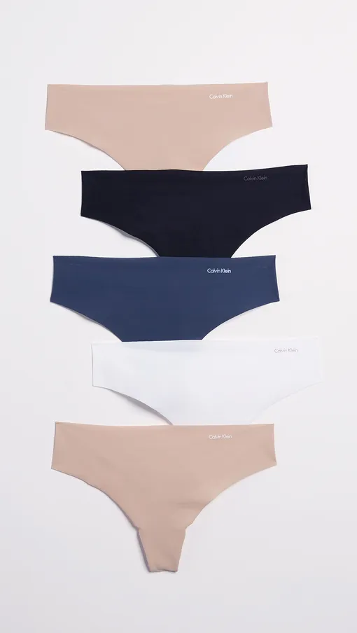 Calvin Klein Underwear, 3 076 руб. (на сайте Shopbop)