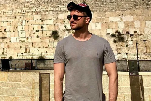 Сергей Лазарев посетил святые места в Иерусалиме перед началом «Евровидения» Сергей Лазарев посетил святые места в Иерусалиме перед началом «Евровидения»