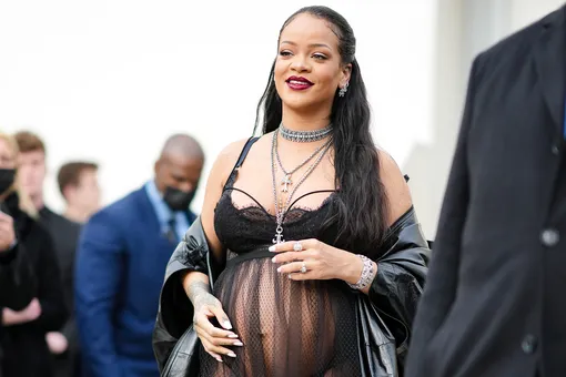 Завидуй, Рианна! Небанальные образы для беременных, вдохновленные стритстайлом Завидуй, Рианна! Небанальные образы для беременных, вдохновленные стритстайлом