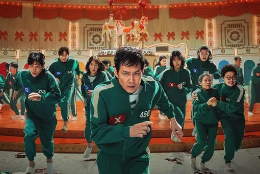 Создателей «Игры в кальмара» обвинили в плагиате Создателей «Игры в кальмара» обвинили в плагиате