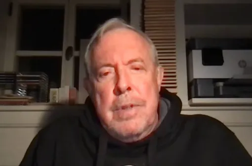 Андрей Макаревич сейчас живет в полутьме в Израиле