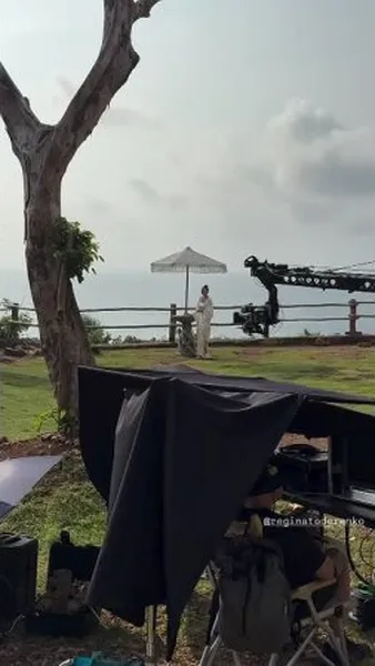 Нажми и смотри