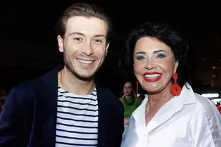 «Мы все обомлели»: Надежда Бабкина уволила из театра молодого фаворита, вместе с которым съездила на отдых «Мы все обомлели»: Надежда Бабкина уволила из театра молодого фаворита, вместе с которым съездила на отдых