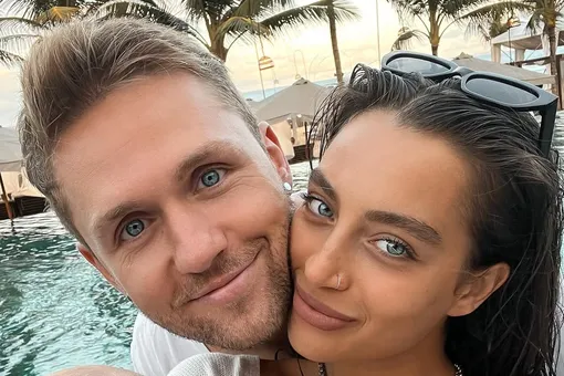 «Обратная сторона моего похудения»: жена Влада Соколовского показала изменившуюся фигуру «Обратная сторона моего похудения»: жена Влада Соколовского показала изменившуюся фигуру