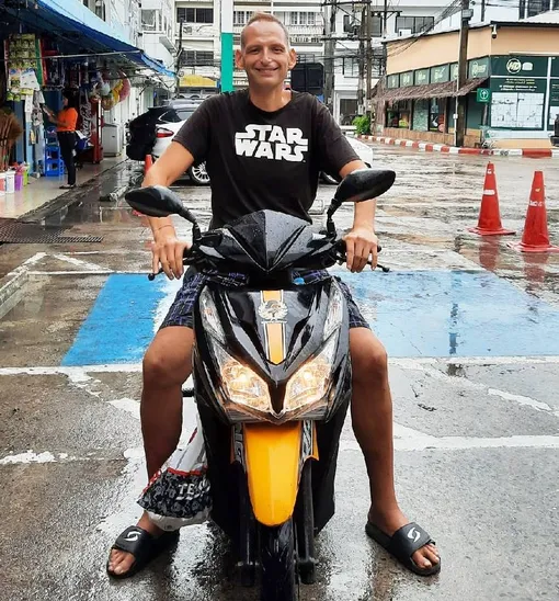 Артур Микаберидзе погиб после падения с байка в Таиланде