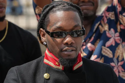«Мне дико жаль»: рэпер Offset не смог прилететь в Москву из-за массовой отмены рейсов «Мне дико жаль»: рэпер Offset не смог прилететь в Москву из-за массовой отмены рейсов