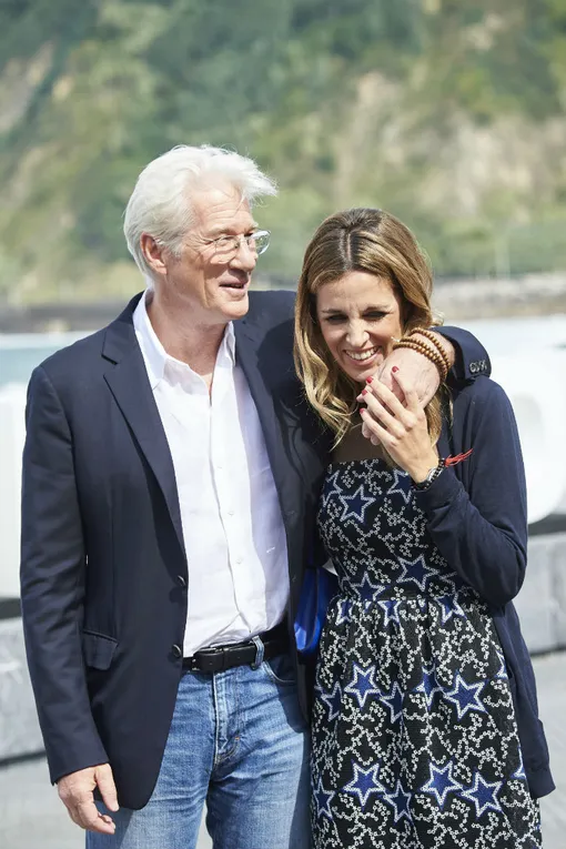 Ричард Гир с Алехандрой Сильва