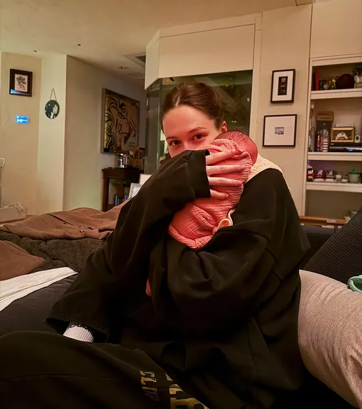 Элси Хьюитт с дочерью