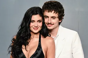 Тимоти Шаламе назвали жертвой «проклятия Кардашьян» после того, как он не получил «Оскар» Тимоти Шаламе назвали жертвой «проклятия Кардашьян» после того, как он не получил «Оскар»