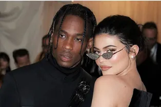 Кайли Дженнер сделала Трэвису Скотту татуировку в знак своей любви Кайли Дженнер сделала Трэвису Скотту татуировку в знак своей любви