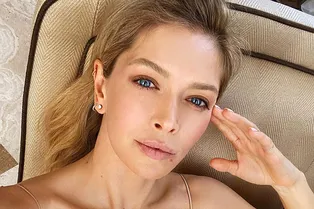 «180 сантиметров красоты»: племянница Веры Брежневой в шортах ошеломила певицу «180 сантиметров красоты»: племянница Веры Брежневой в шортах ошеломила певицу