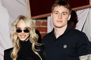 «Главное, не такой тупой, как ты!»: Надежда Сысоева заступилась за молодого бойфренда, которого назвали ее сыном