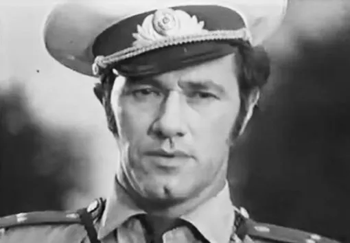 Лев Шимелов в фильме «Улыбки танцора»