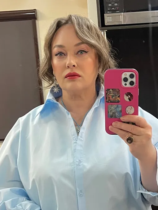 Ларису Гузееву возмутили фейковые аккаунты Ларису Гузееву возмутили фейковые аккаунты