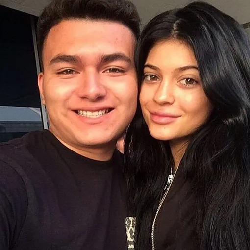 селфи без косметики фото калли дженнер