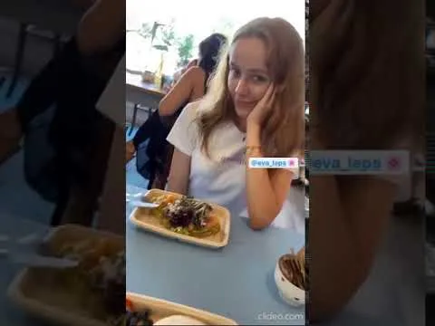 Нажми и смотри