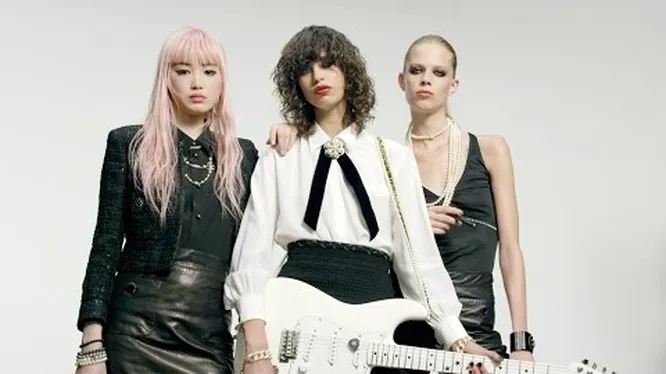 Нажми и смотри