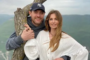 «Мы с Кириллом действительно проживаем непростой период»: Саша Савельева о браке с эмигрировавшим в Израиль актером «Мы с Кириллом действительно проживаем непростой период»: Саша Савельева о браке с эмигрировавшим в Израиль актером