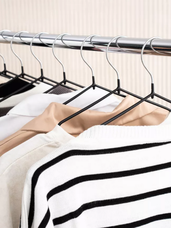 How to free up space in your closet without throwing anything away: secrets of space organizers