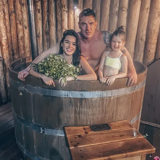 Ксения и Курбан с дочерью Теоной