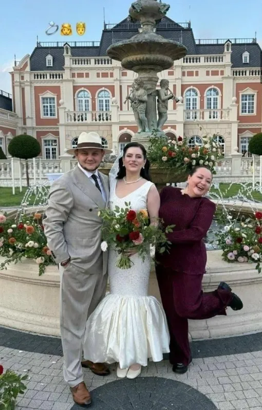 Тимофей Руденко и Анастасия Петрова поженились Тимофей Руденко и Анастасия Петрова поженились