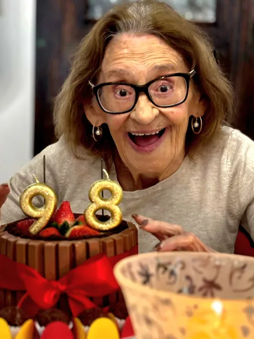Лаура Кардозу прожила 98 лет Лаура Кардозу прожила 98 лет