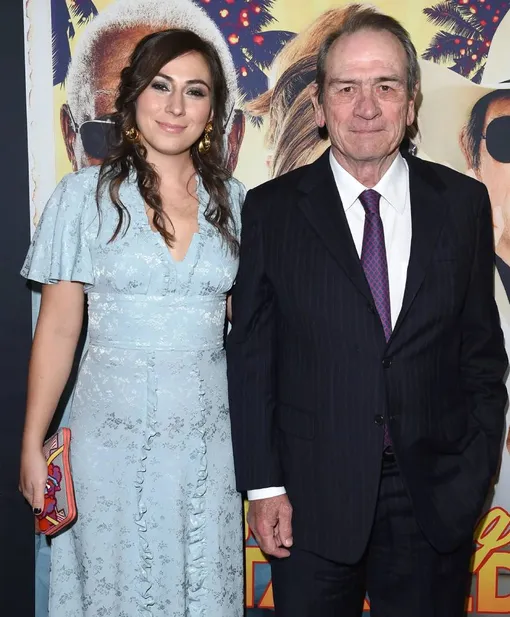 Виктория Джонс с отцом Виктория Джонс с отцом